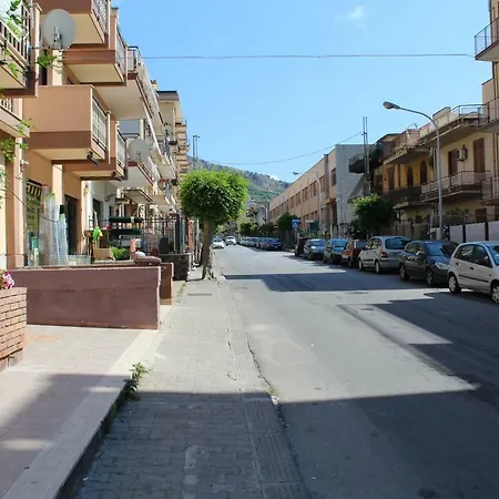 Casa Siciliabedda Apartment *